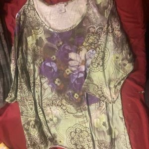 Floral blouse 3/4 sleeve